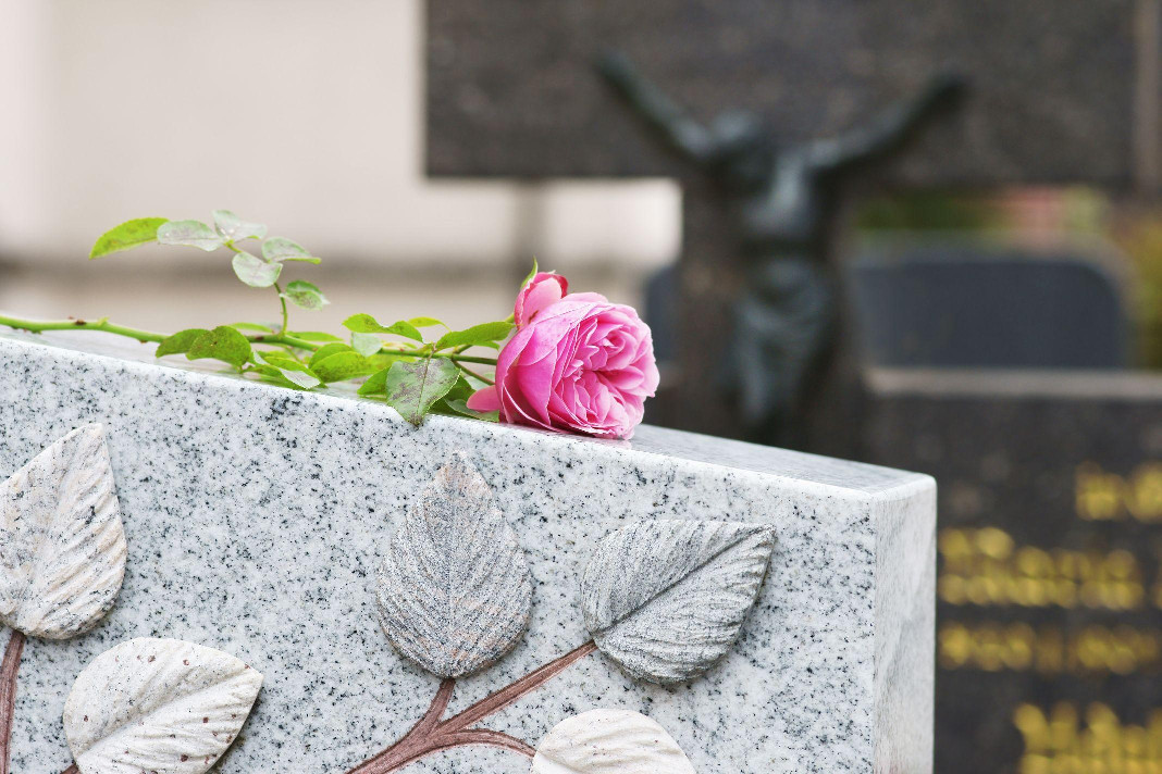 symbolen bij grafmonumenten
