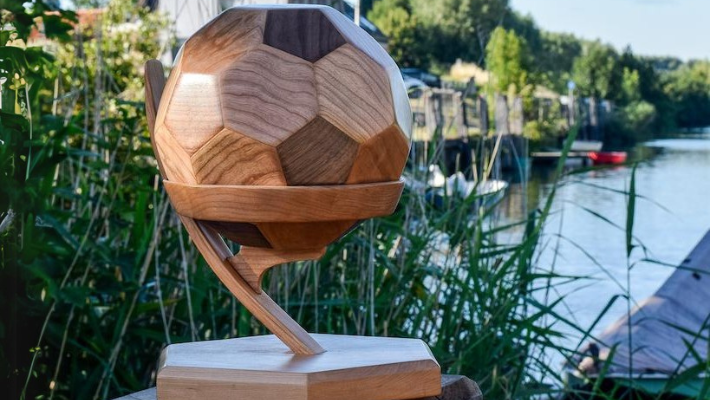 gedenken in hout - voetbal urn